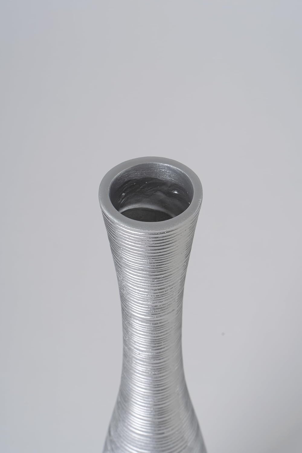 Zilverkleurige Bodemvaas 65cm - Handgemaakt Polyresin (60% Korting!)