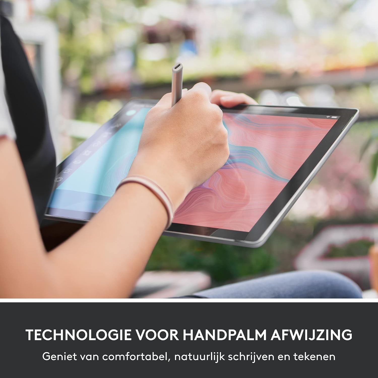 Logitech Crayon digitaal potlood voor iPad (iPads met USB-C-poorten) met Apple Pencil-technologie, pixelprecisie zonder vertraging en een dynamische slimme punt met snel opladen via USB-C - Zilver