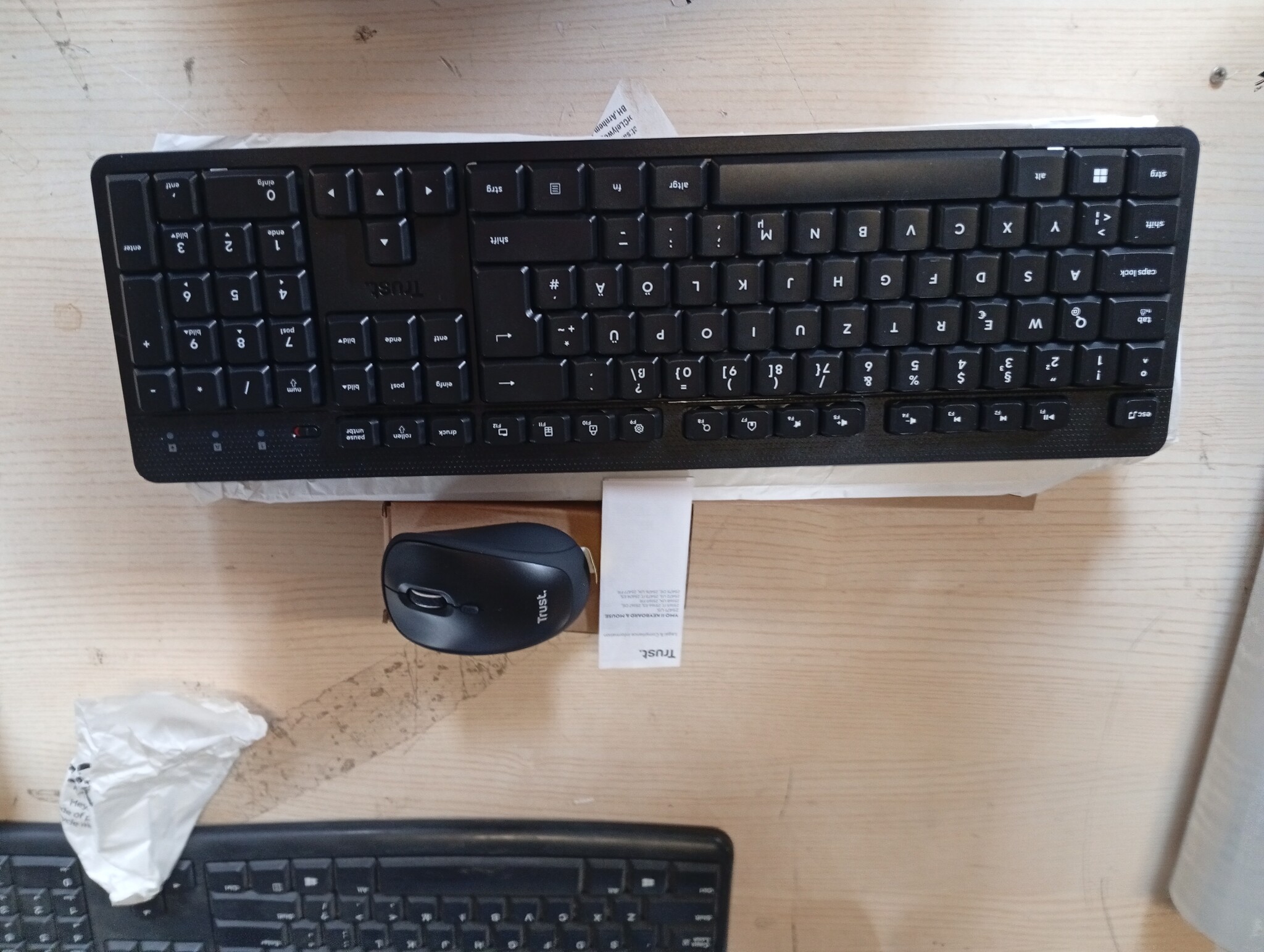 Draadloos Toetsenbord & Muis Set - Stille QWERTZ - 56% Korting