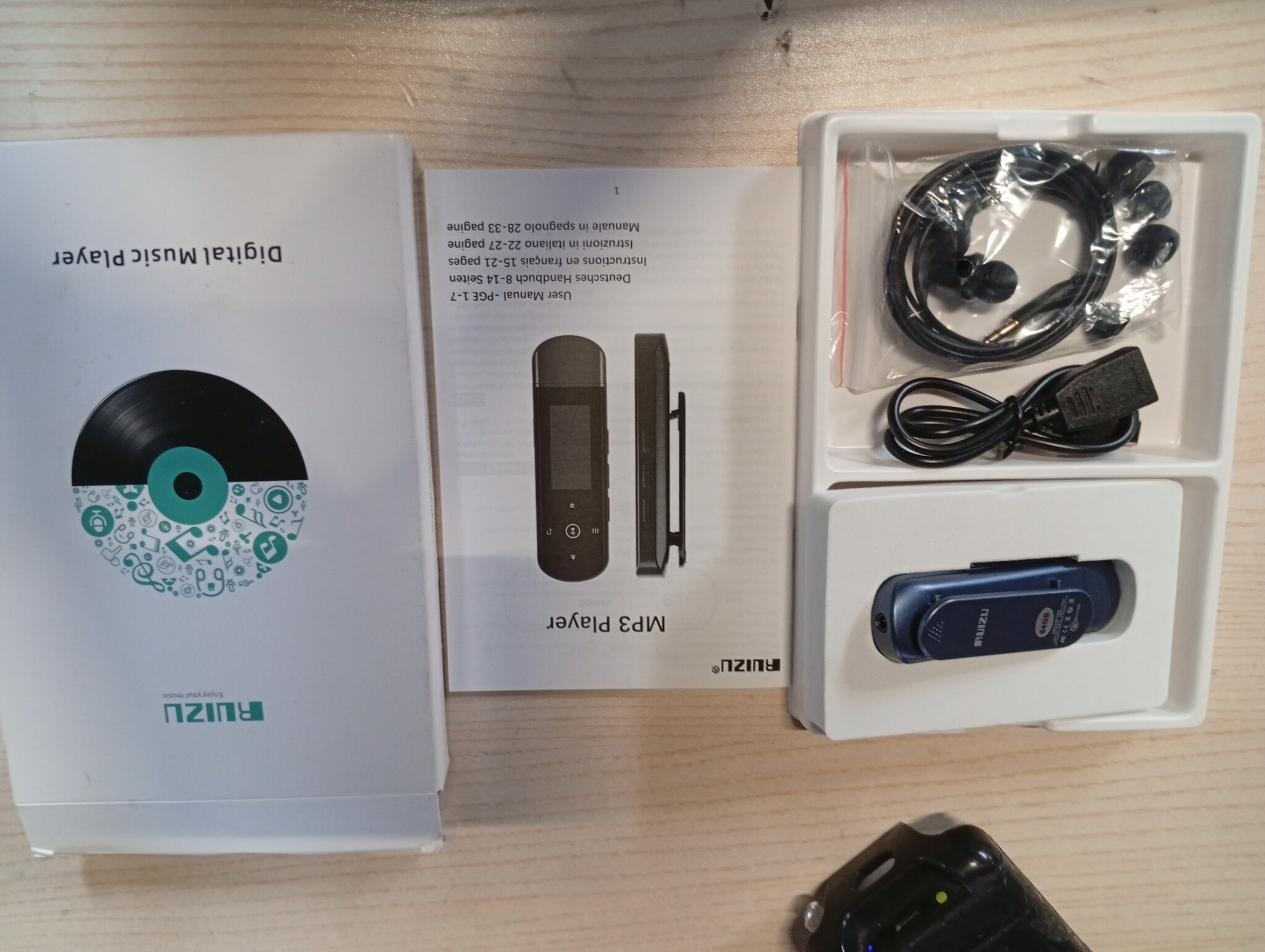 MP3-speler 64GB met Bluetooth 5.3 - Incl. clip, Radio & Recorder (57% korting)