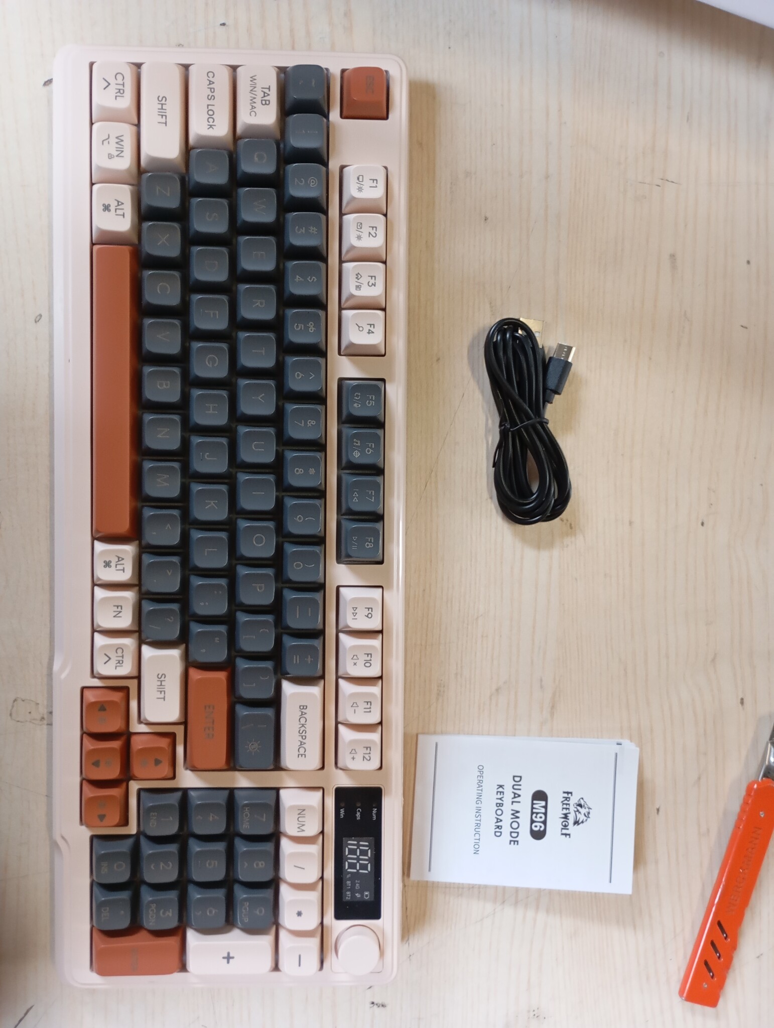LexonElec M96 Draadloos Gaming Toetsenbord - 94 Toetsen - Semi-mechanisch - Koffiebruin