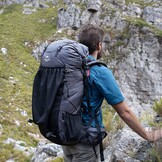 Naturehike Rock 65 liter wandelrugzak - Backpack met intern frame - Zwart