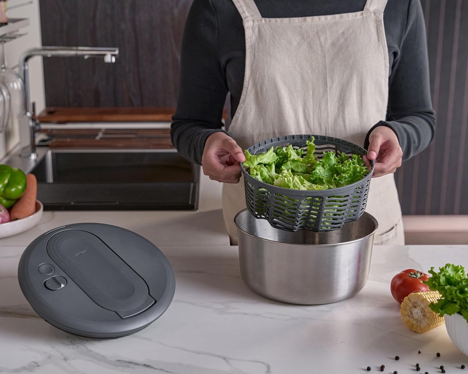 Zyliss Swift Dry Salad Spinner Stainless Steel Small, 3.5L, Non-Slip Base, Serving Plate, AquaVent Technology, One-handed Pump, Brake System, Easy to Clean