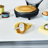 IJshoorntjes- & Stroopwafelijzer 700W - Zwart 33% Korting!