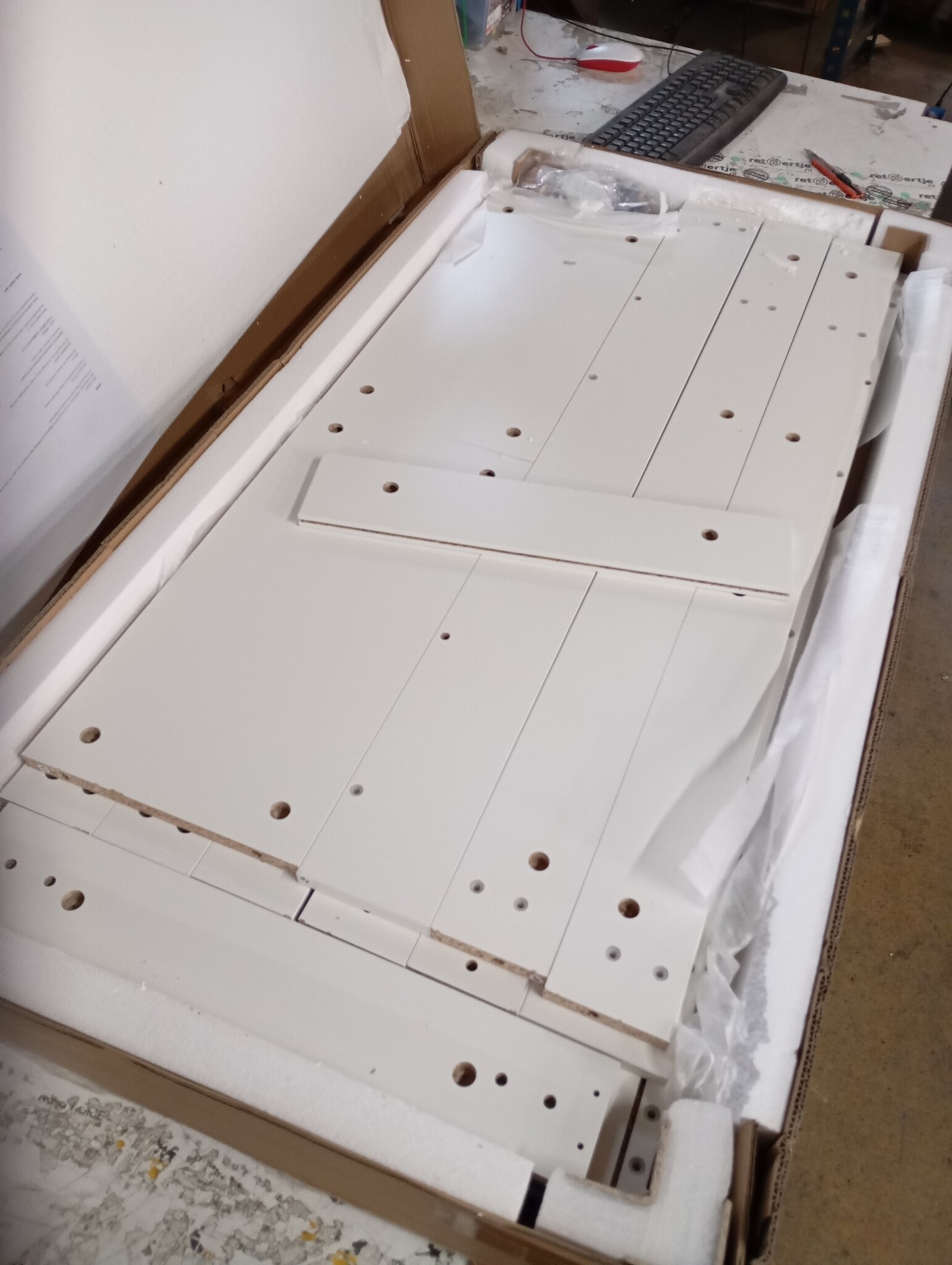 vidaXL Bartafel met schap 110x50x103 cm wit