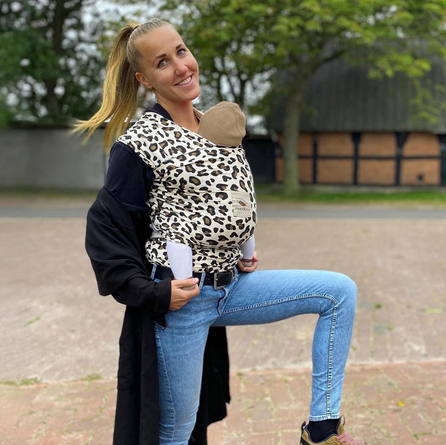 manduca Sling Babydraagdoek, elastische babydrager voor pasgeborenen vanaf de geboorte tot 15 kg, biologisch katoen, GOTS-gecertificeerd, AnimalPrint Leo