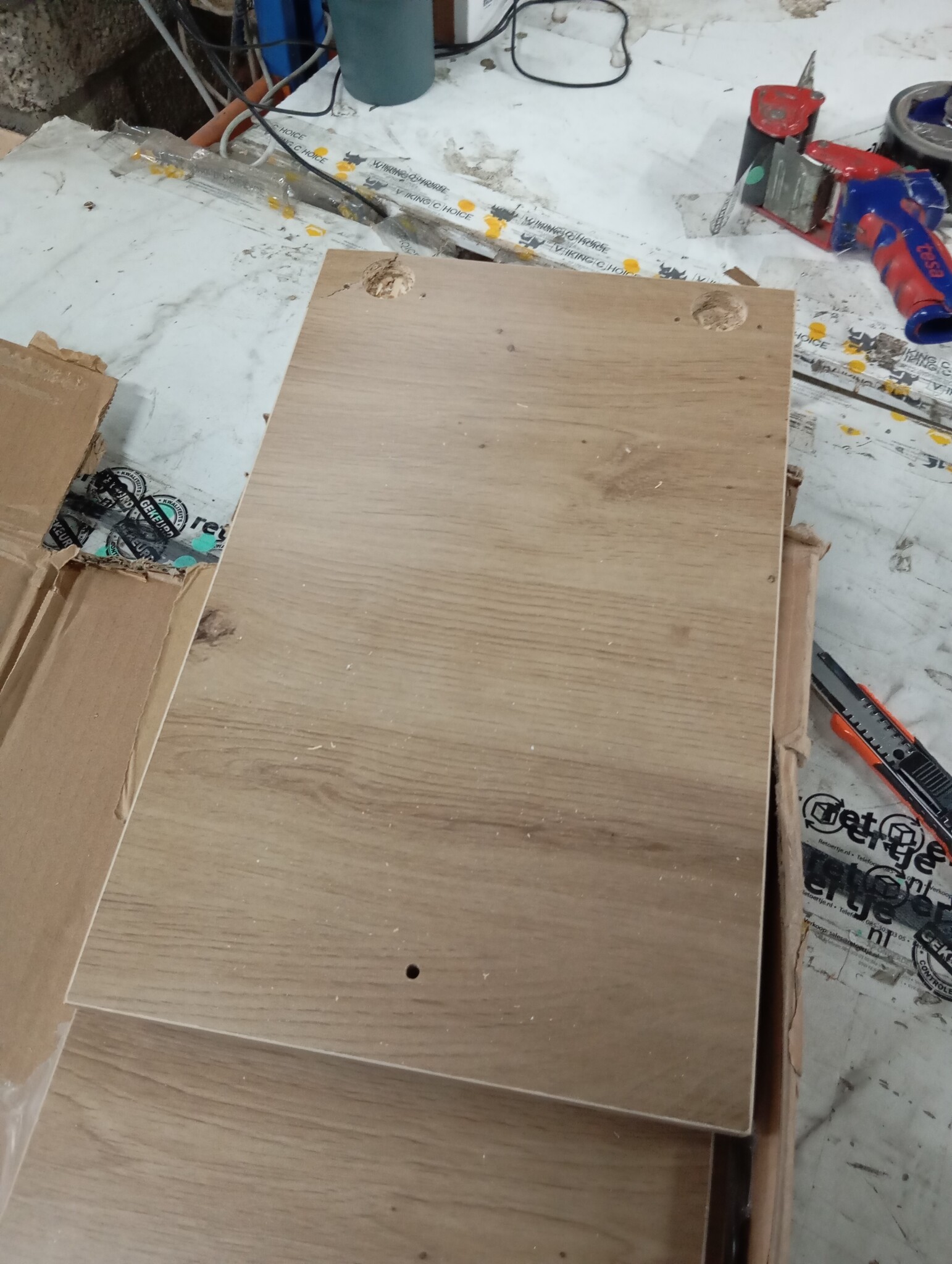 VidaXL Boekenkast 40x102 cm Bewerkt Hout - Artisanaal Eiken met 59% Korting