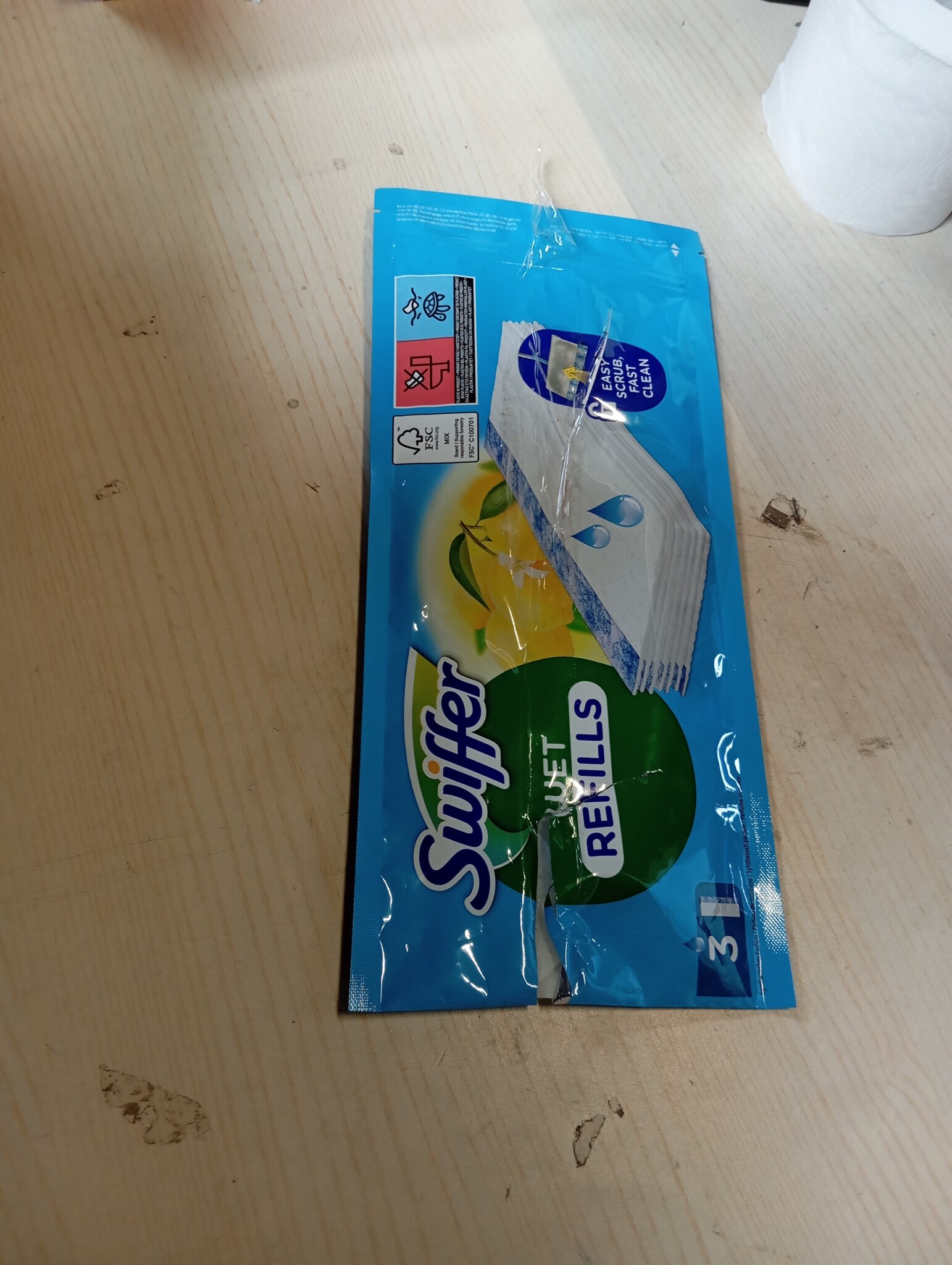 Swiffer Stofdoeken, 120 droge microvezeldoeken en 3 vloerdoekjes, vangt stof en vuil op, ideaal voor alle soorten vloeren en dierenharen, maxi-formaat