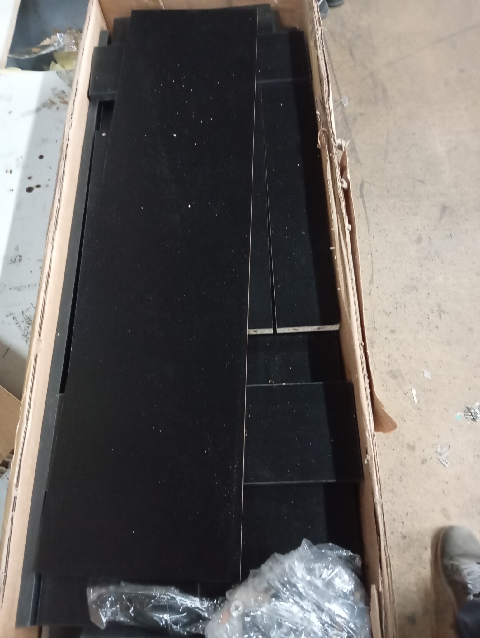 Tv-meubel bewerkt hout zwart 93x35,5x45 cm met 53% korting