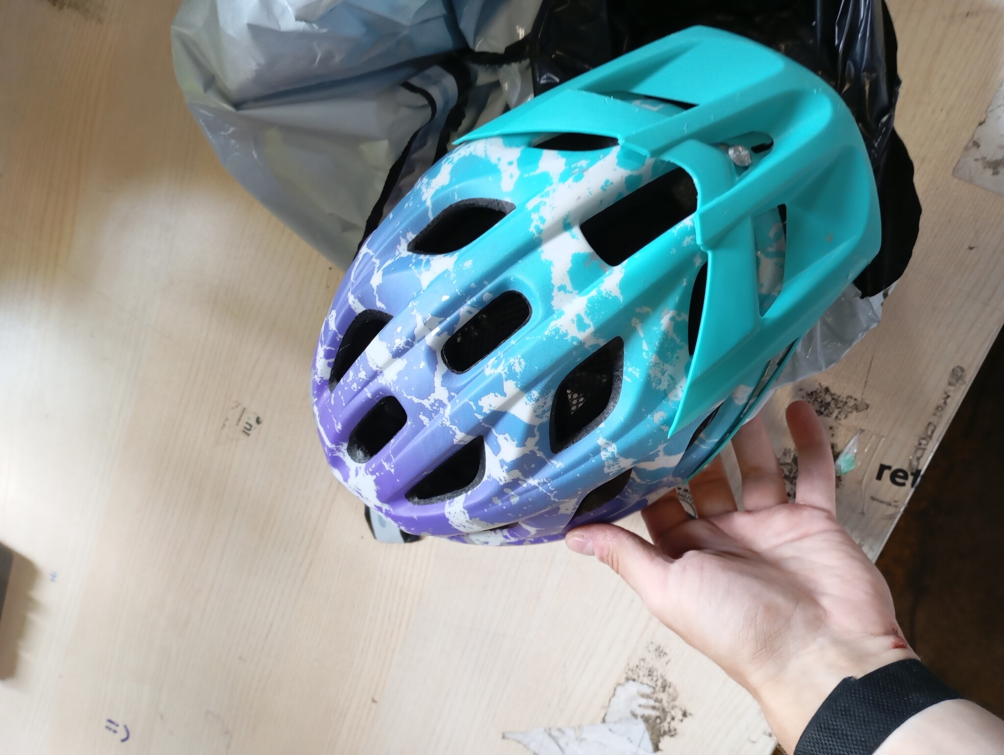 Kinder Fietshelm Blauwe Golf 54-57 cm met Vizier - 73% Korting