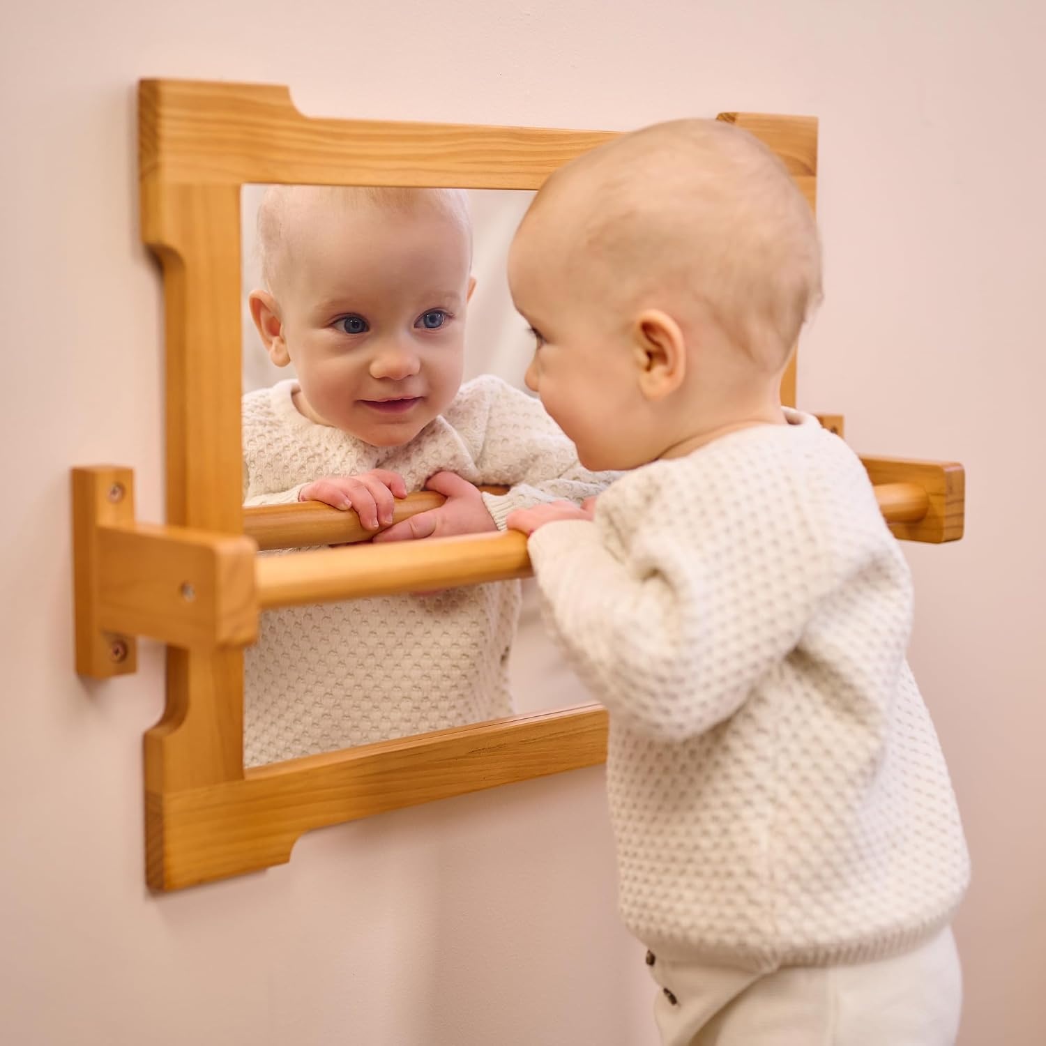 Montessori Wandspiegel met Houten Stang voor Peuters: Leren Lopen met 34% Korting!