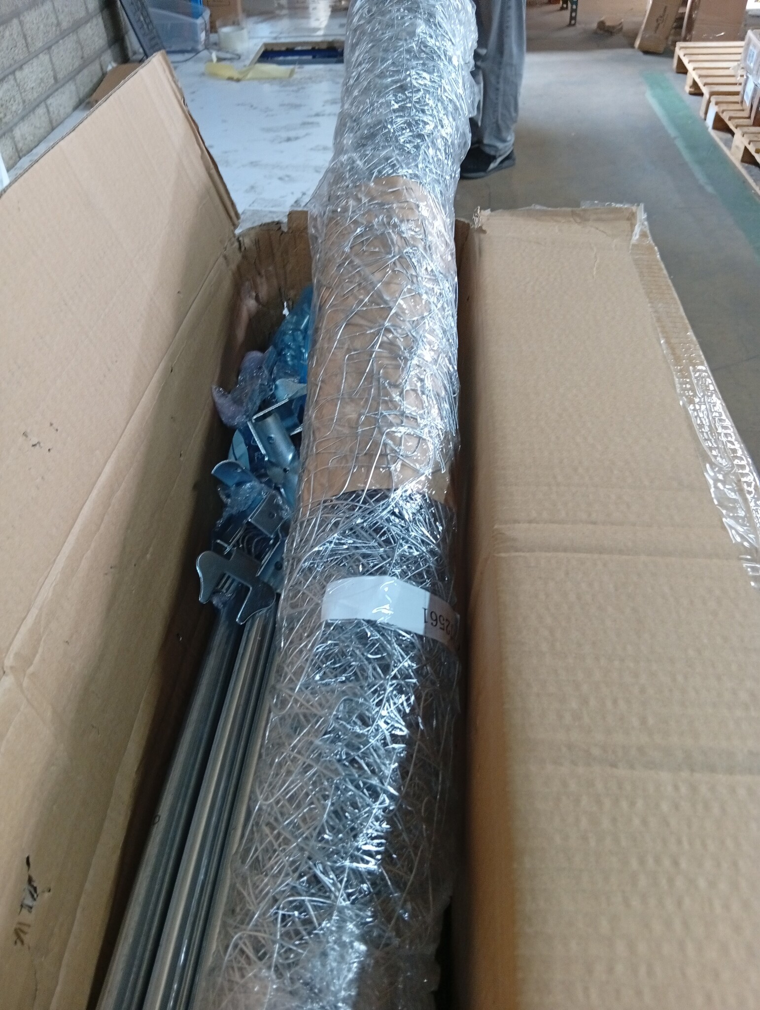 Gegalvaniseerd Stalen Hondenhok met Dak & Deur - 2x2x2m (54% Korting)