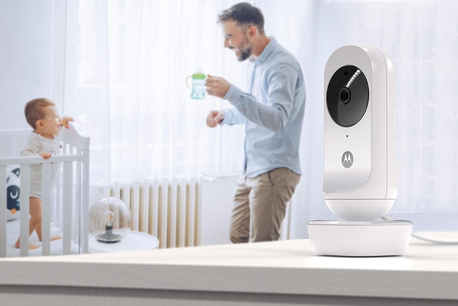 Motorola Nursery VM35-2 Babyfoon met 2 Camera's en 5,0 Inch Kleurenscherm - Wit