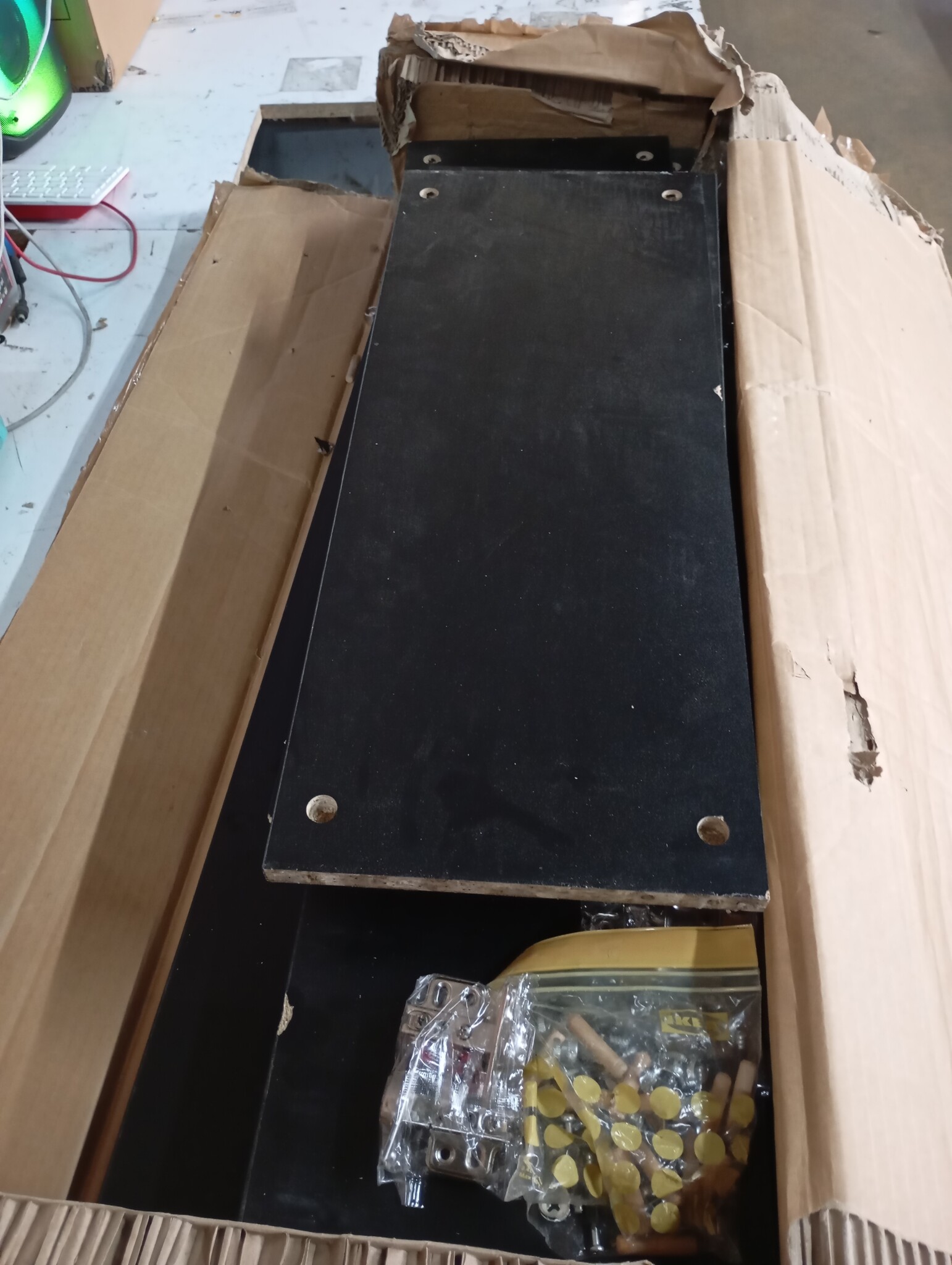 vidaXL Wasmachinekast 64x25,5x190 cm zwart