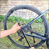 DACHS Fietspomp met Manometer - Compacte Handpomp voor Presta en Schrader - 21 cm - Zwart/Zilver