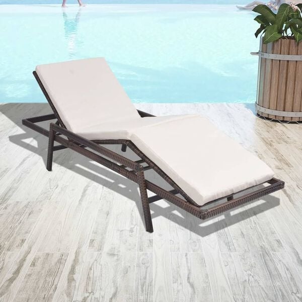 vidaXL Ligbed met Kussen Poly Rattan Bruin - 61% Korting