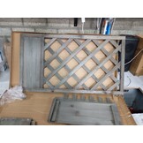 vidaXL Latwerkplantenbak 50x25x90 cm massief vurenhout grijs