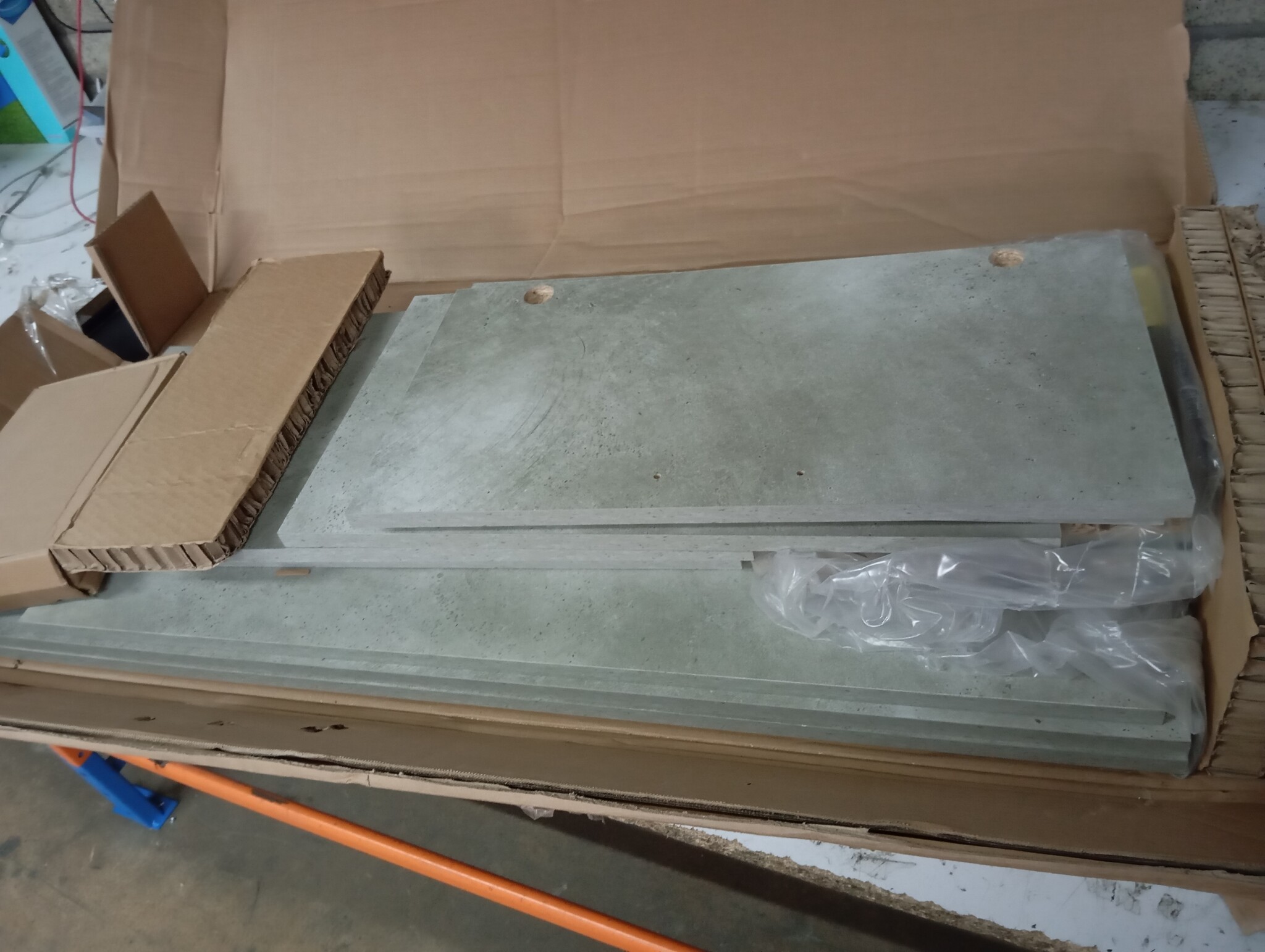 vidaXL Aquariumstandaard 101x41x58 cm bewerkt hout betongrijs