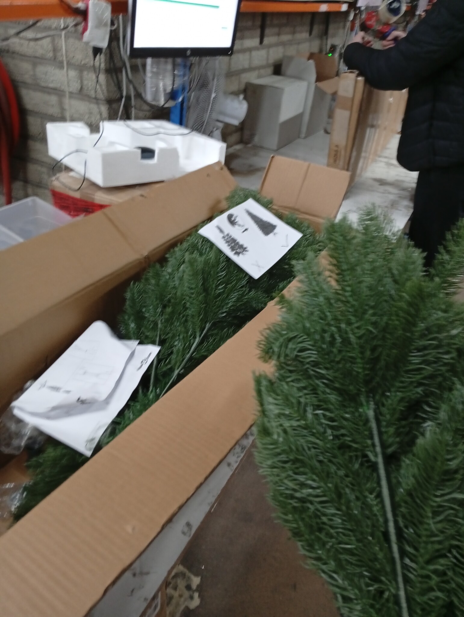 Levenschte Kunstkerstboom met Levensechte Naalden - 180 cm Groen (86% Korting!)