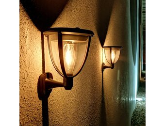 Lacasa Solarlampen voor Buiten, 2 Stuks LED LED Wandlamp op Zonne-energie Warm Wit 2700K Zonne-licht Post Lichten 2 Modi Tuinverlichting IP65 Waterdicht Buitenlamp Muurverlichting voor Tuin Terras