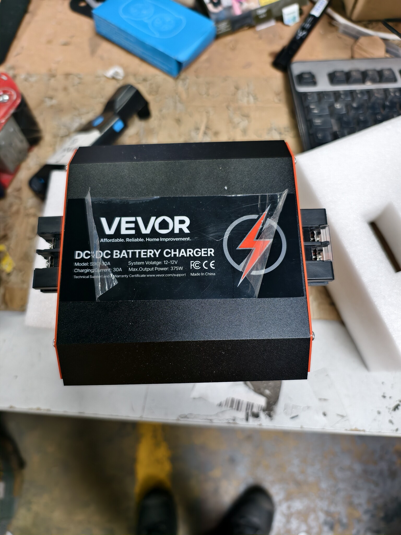 Slimme DC-DC Acculader 12V 30A - Bespaar 59%!