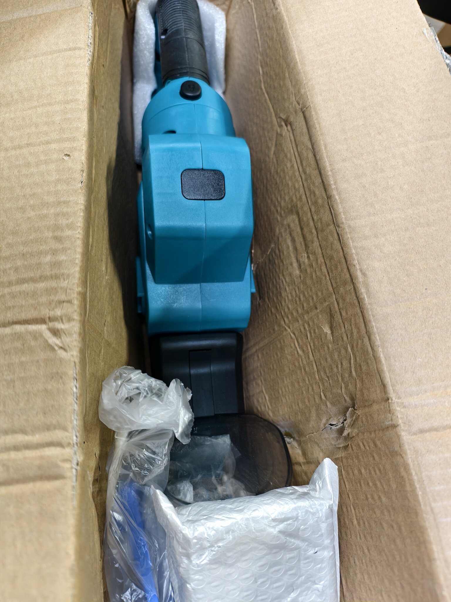 Accuheggenschaar Makita 18V, 52cm, 180° draaibaar, 58% KORTING