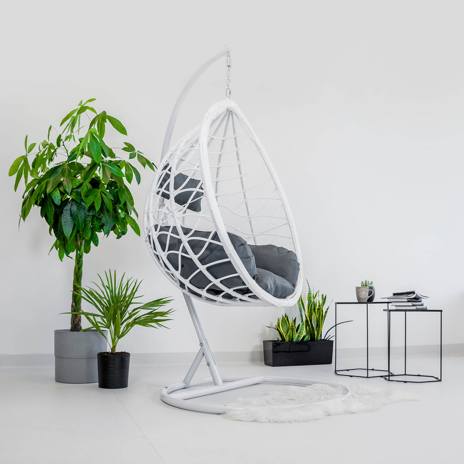 Wit Ei Hangstoel met Frame & Kussen - Binnen/Buiten