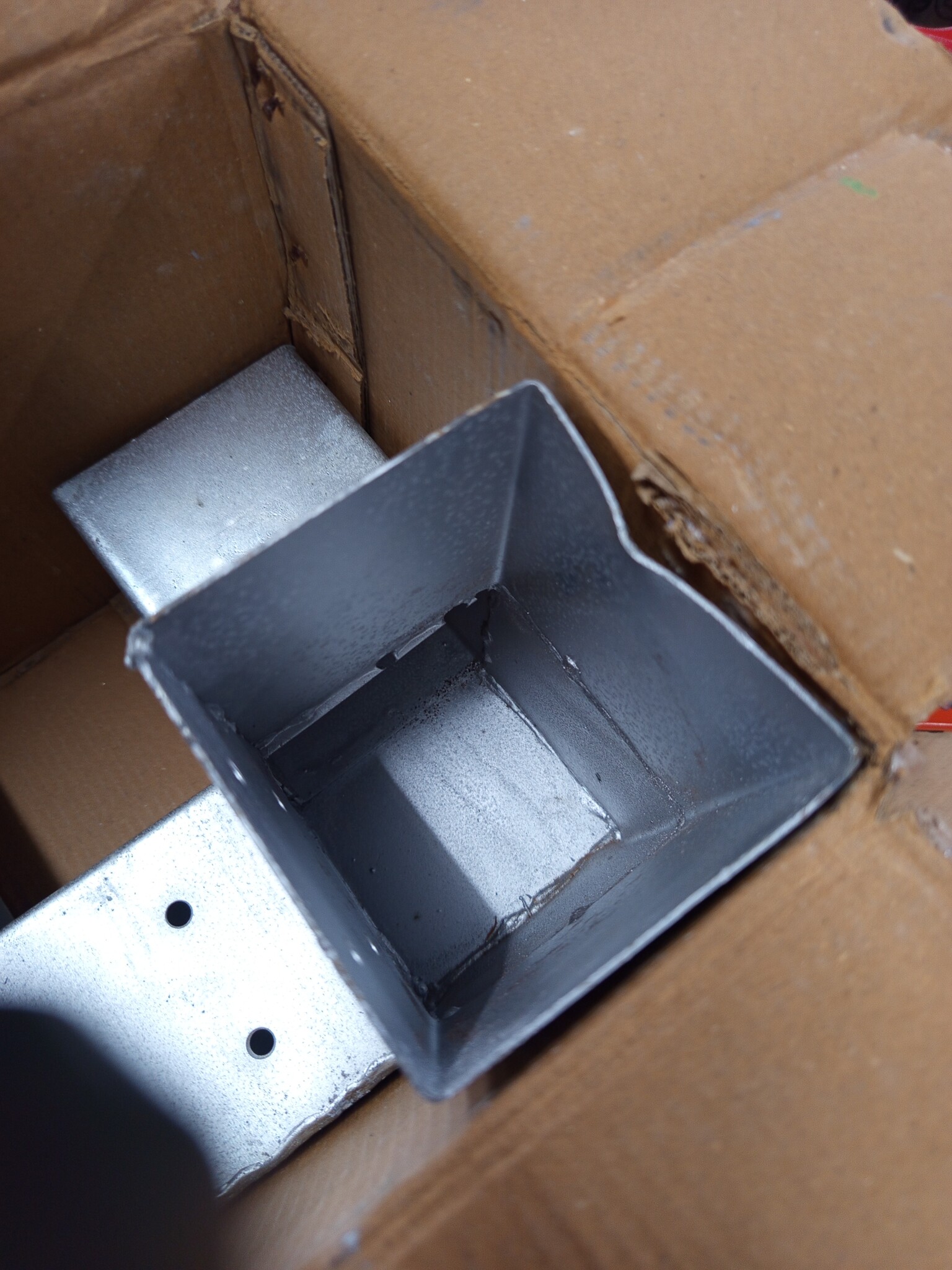 vidaXL Paalverbindingen 4 st Y-vorm 81x81 mm gegalvaniseerd metaal