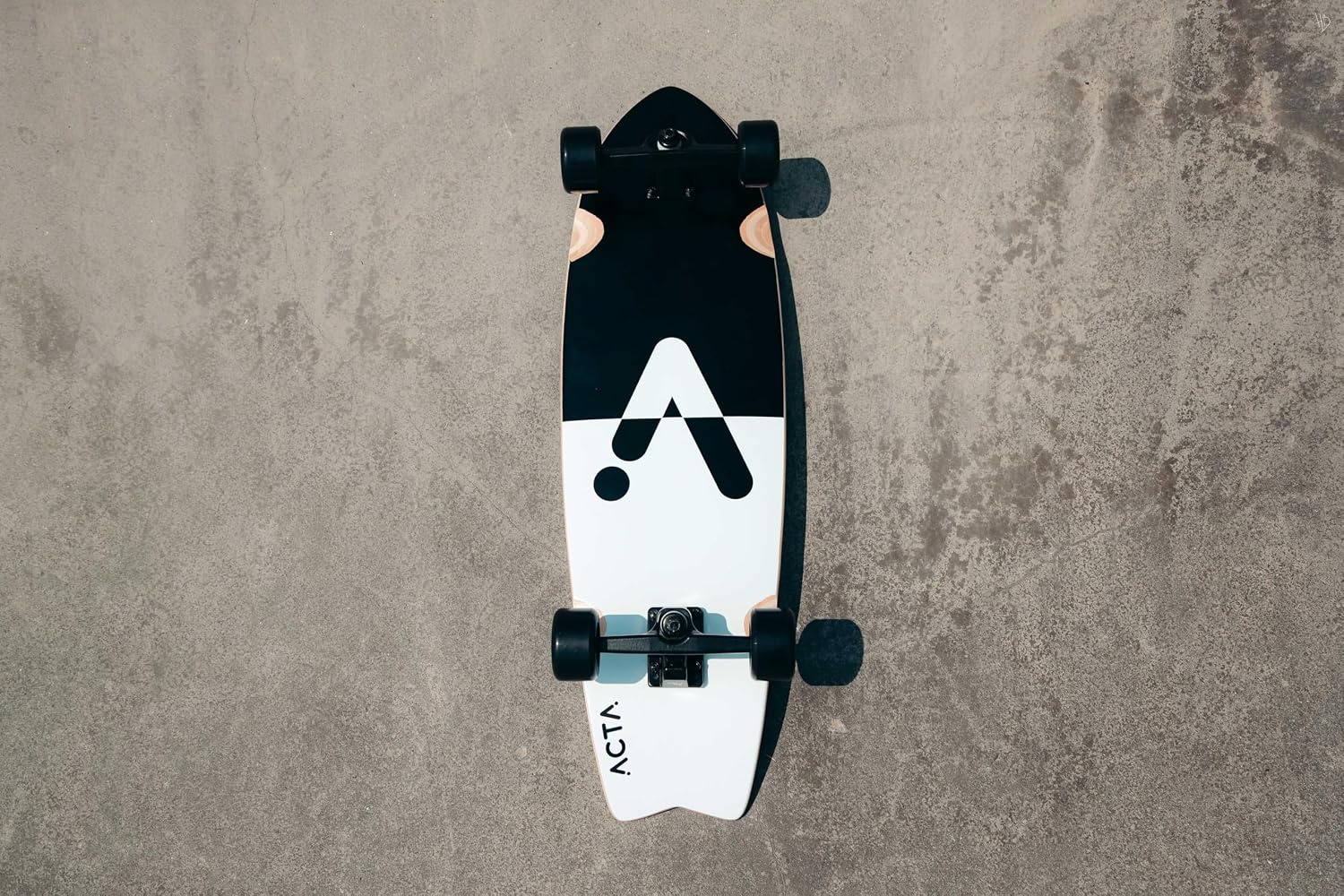 ACTA Surfskate Seaweed 81 cm 31"- 7-laags esdoorn surfplank - ideaal voor beginners en gevorderden - voor pumptrack, cruising en urban carving (Upside Down)