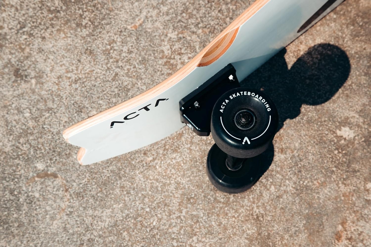 ACTA Surfskate Seaweed 81 cm 31"- 7-laags esdoorn surfplank - ideaal voor beginners en gevorderden - voor pumptrack, cruising en urban carving (Upside Down)