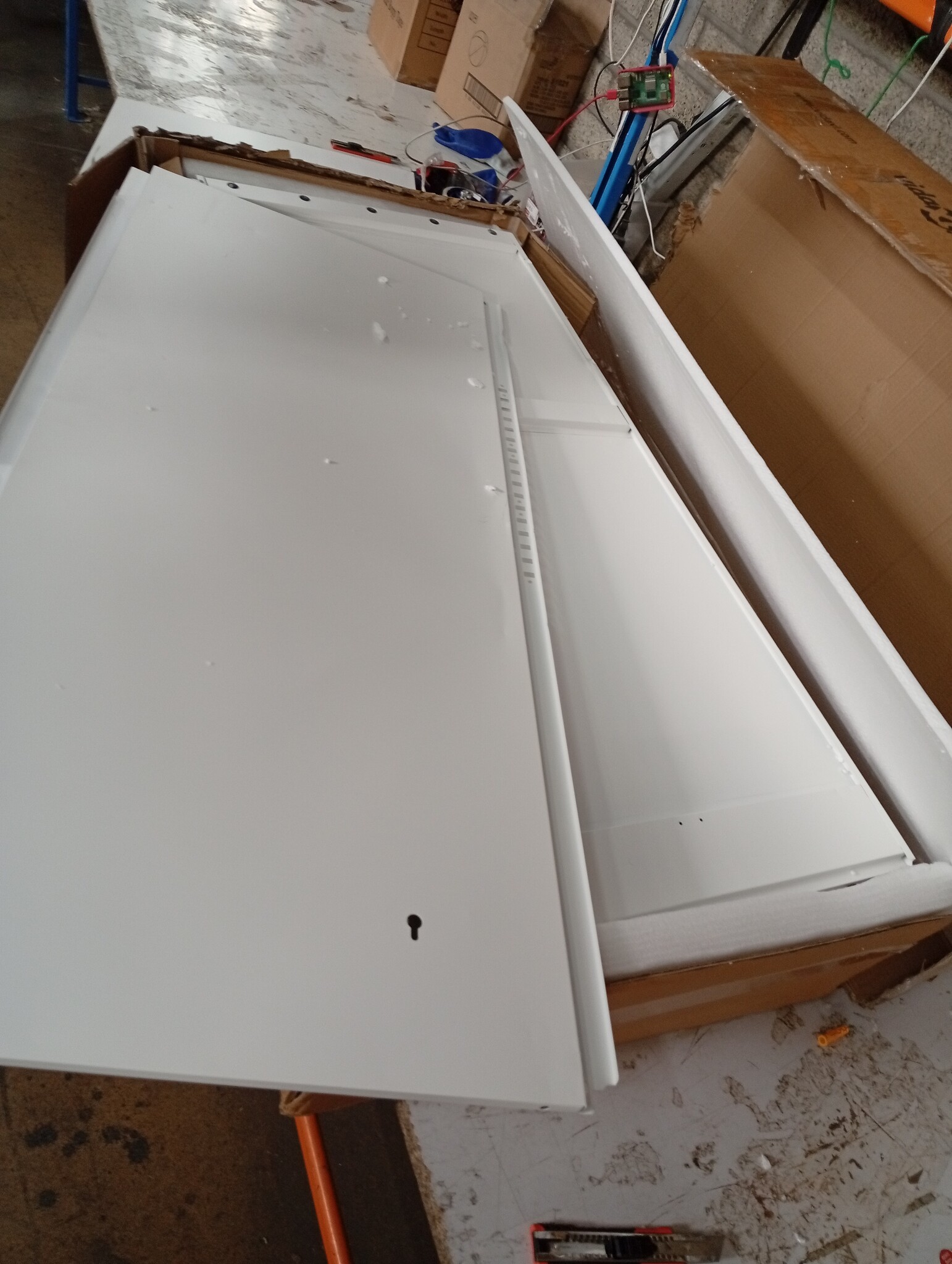 vidaXL Kantoorkast 90x40x102 cm staal wit