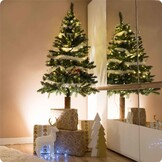 Kunstkerstboom 180cm met houten stam & dennenappels - 34% korting!