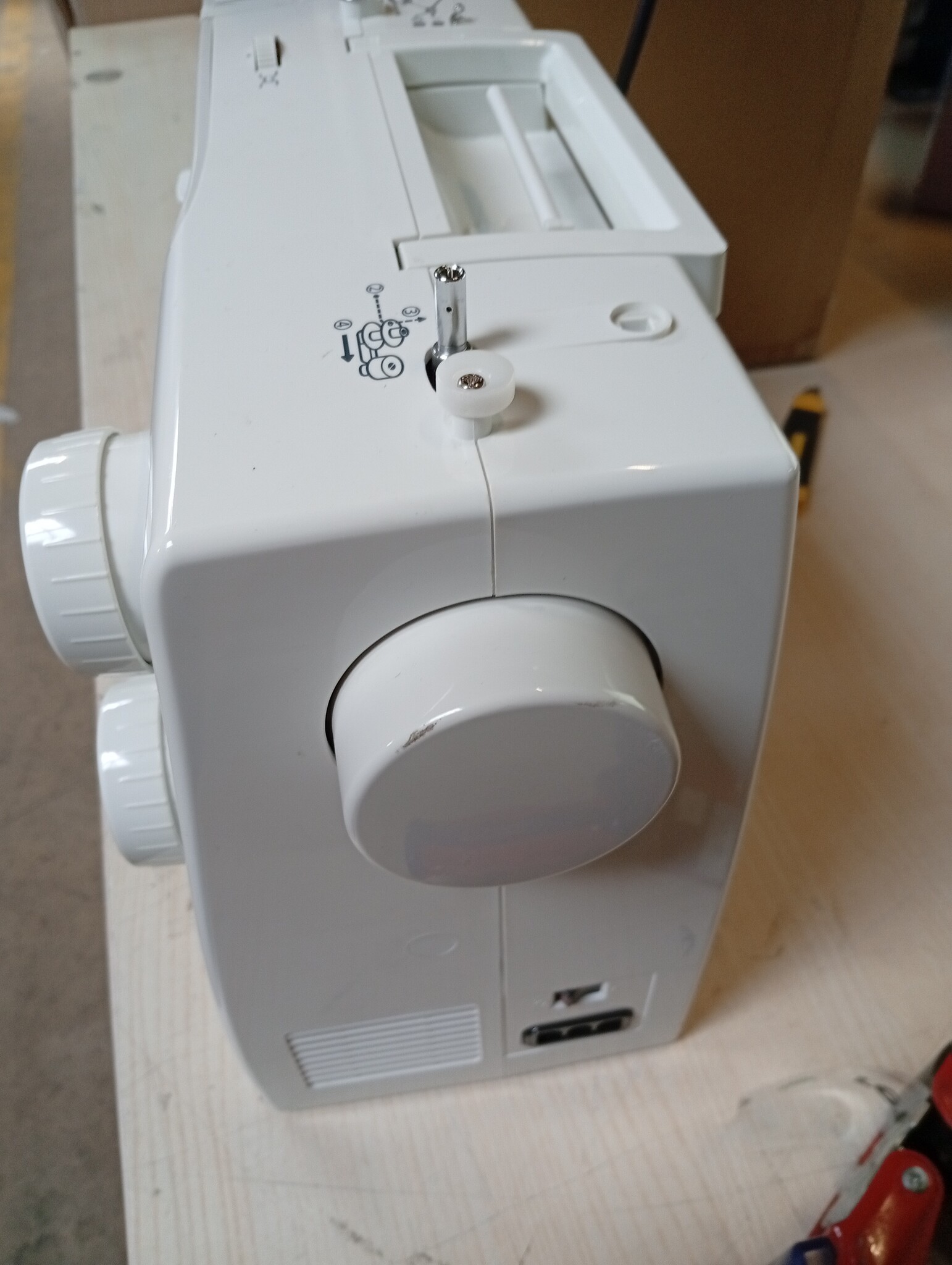Naaimachine R10S | 21 steken | 59% korting