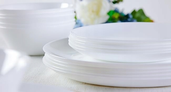 18-delig Wit Rond Diner- en Koffieservies voor 6 Personen