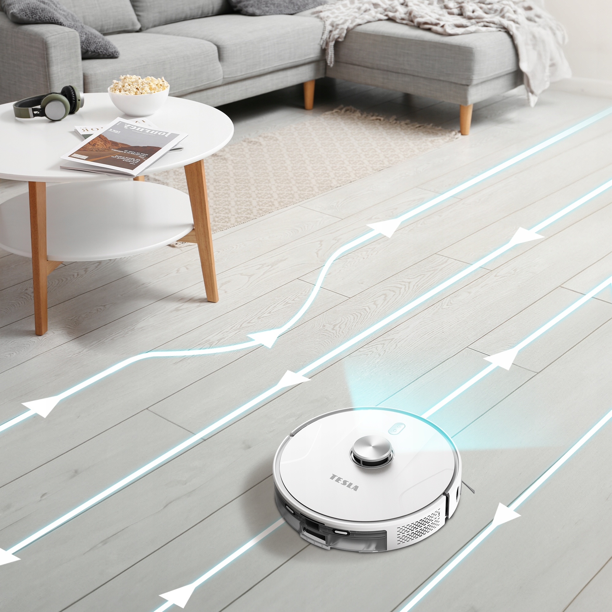 ROBOT SPRZĄTAJĄCY TESLA ROBOSTAR IQ700 PLUS