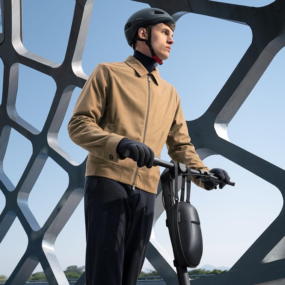 Xiaomi Electric Scooter 4 Ultra Zwarte Elektrische Step met 70 km Bereik en Dubbele Vering