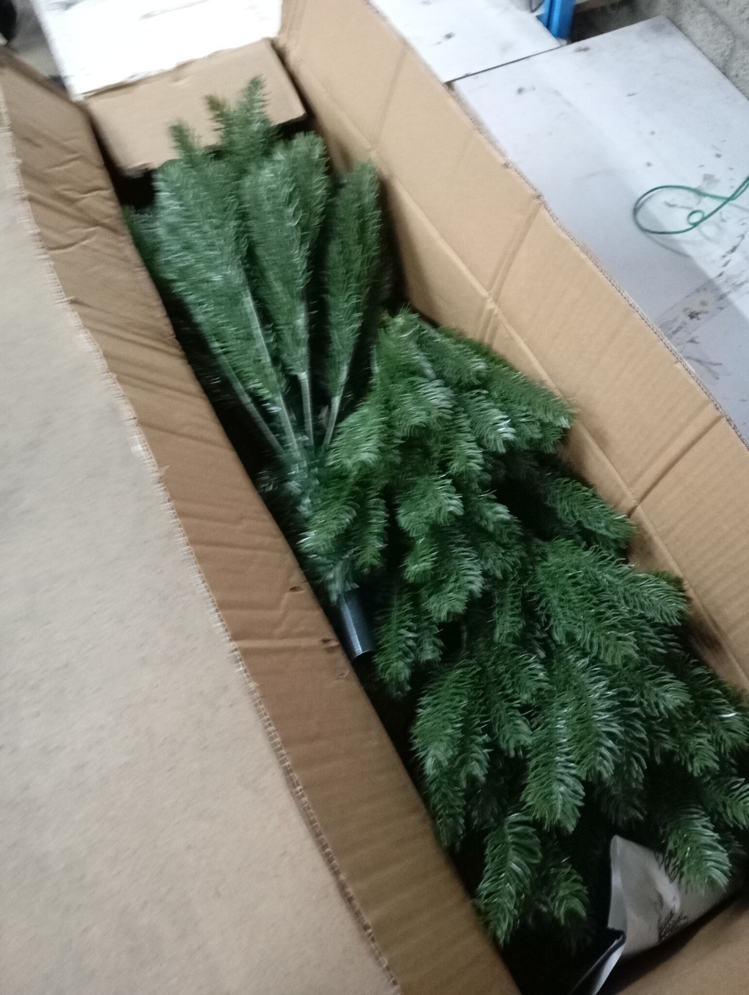 vidaXL Kunstkerstboom met levensechte naalden 180 cm groen