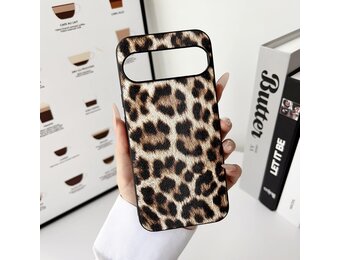 Hoesje Google Pixel 7 | PU Leer Leopard Print | Ultra Dun | Krasbestendig Schokabsorberend TPU frame | Verhoogde Randen | Anti-slip