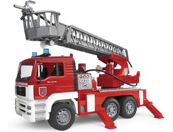 bruder 02771 - MAN TGA brandweerwagen met draailadder | Met waterfunctie en licht- en geluidsmodule, brandweerwagen, hulpverleningsvoertuig, speelgoed vanaf 4 jaar, 1:16