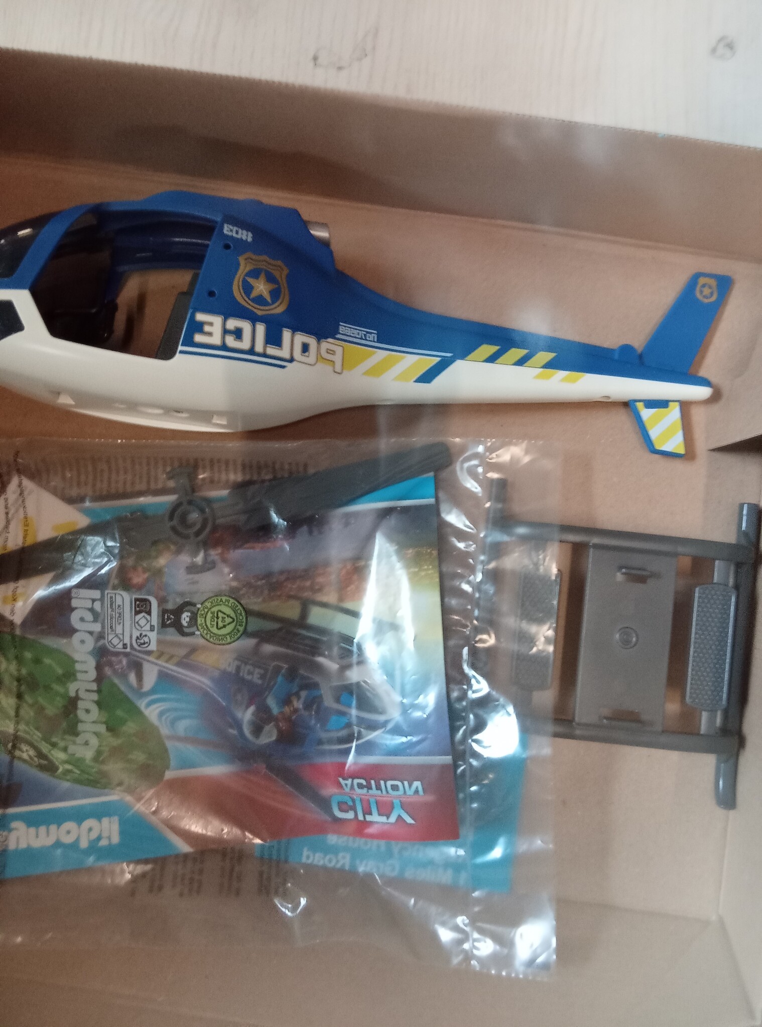 Playmobil City Action Politiehelikopter met Parachutesprong - Multi kleuren