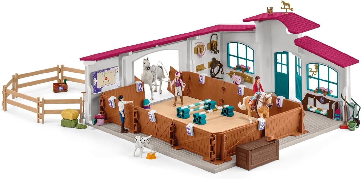 schleich HORSE CLUB Riding Hall Peppertree 42639 With obstacles, paddock and lots of accessories Nice gift for girls and boys earth toys from 5 years Set of 179 pieces | With obstacles, paddock and many accessories, great gift for girls and boys, horse to
