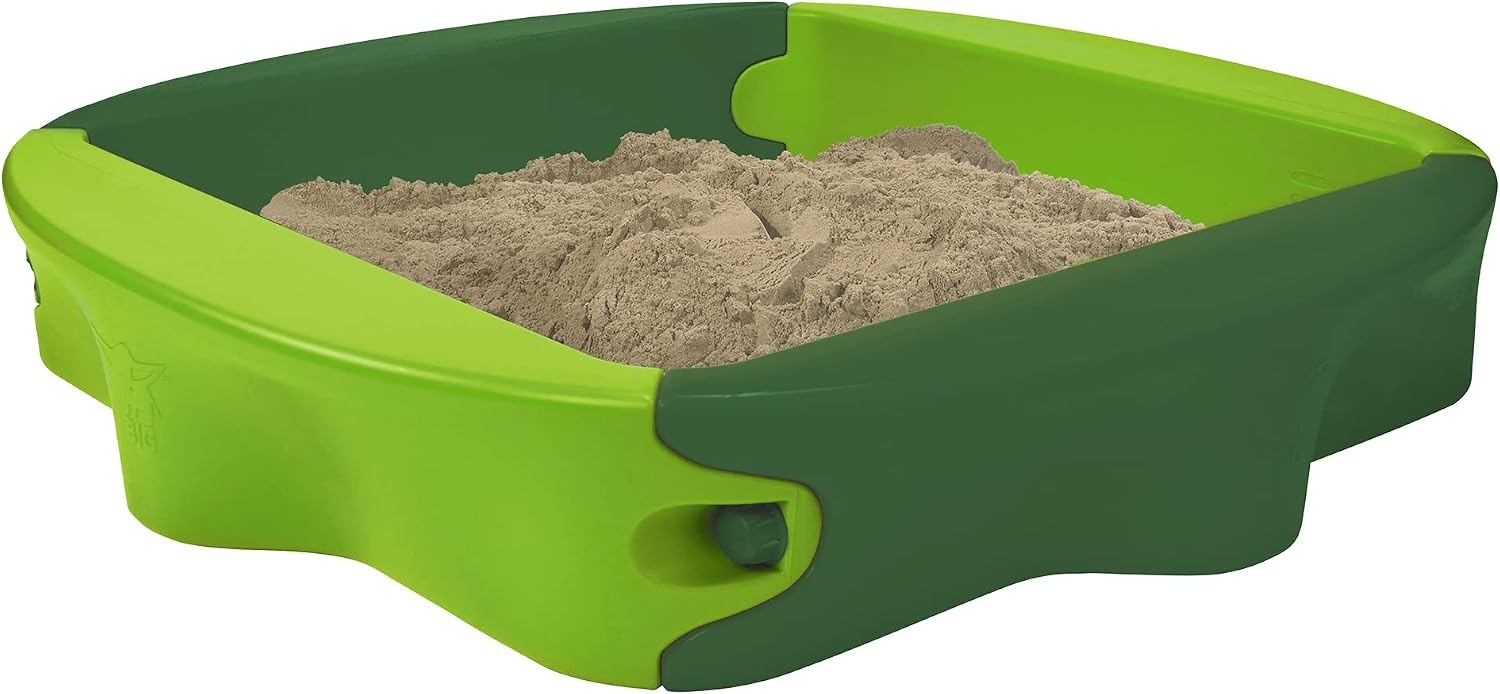 BIG Spielwarenfabrik 800056733 Sandy met harde kaft, zandbak met speelbare afdekking, comfortabel zitvlak, UV-bestendig en weerbestendig kunststof, 138 x 138 cm, voor kinderen vanaf 1 jaar, lichtgroen/donkergroen