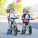 Loopfiets 14 inch met Rem & Pomp - Veilig Leren Fietsen (34% Korting)