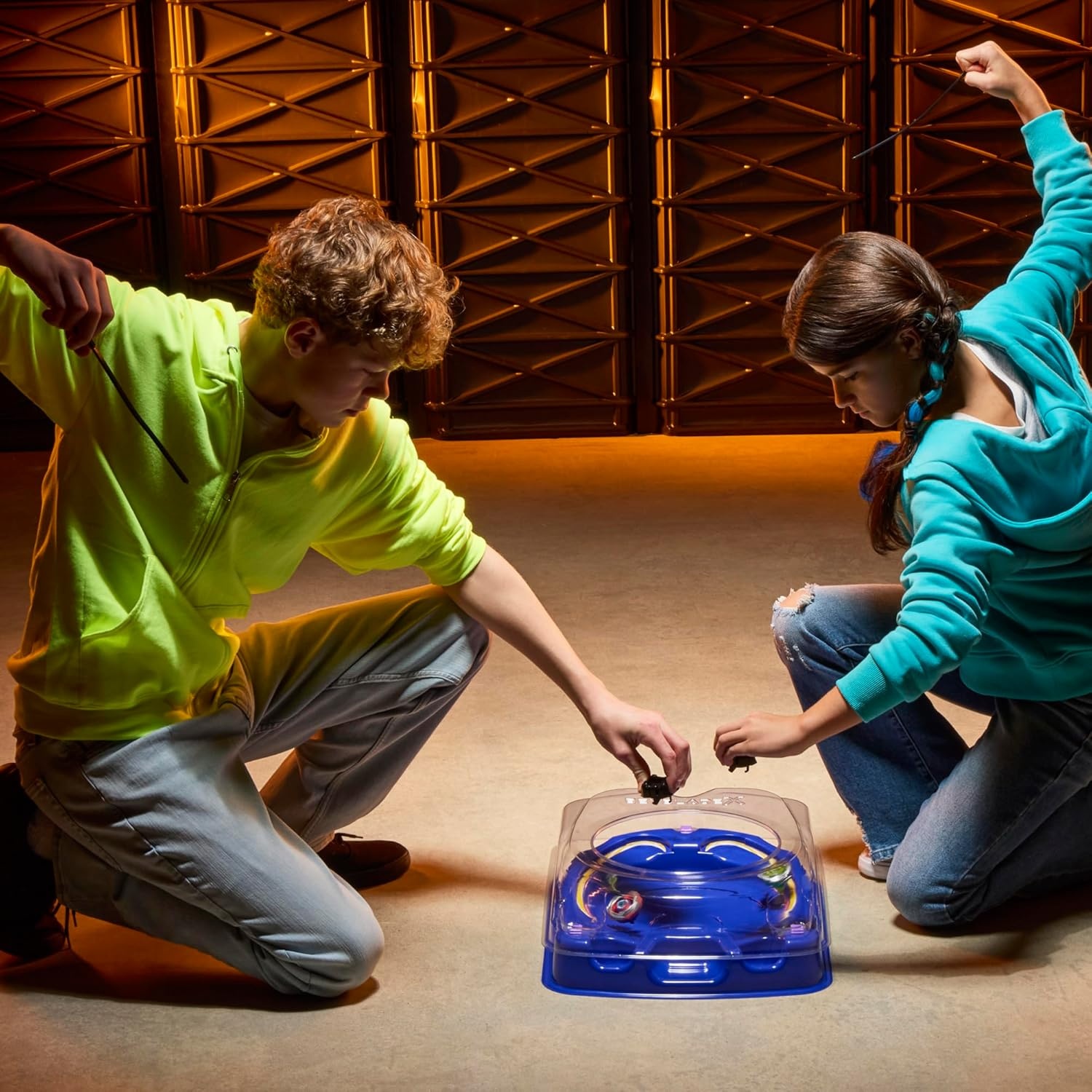 Beyblade X Drop Attack Battle Set - Blauwe Arena met 2 Tolsets - 34% Korting