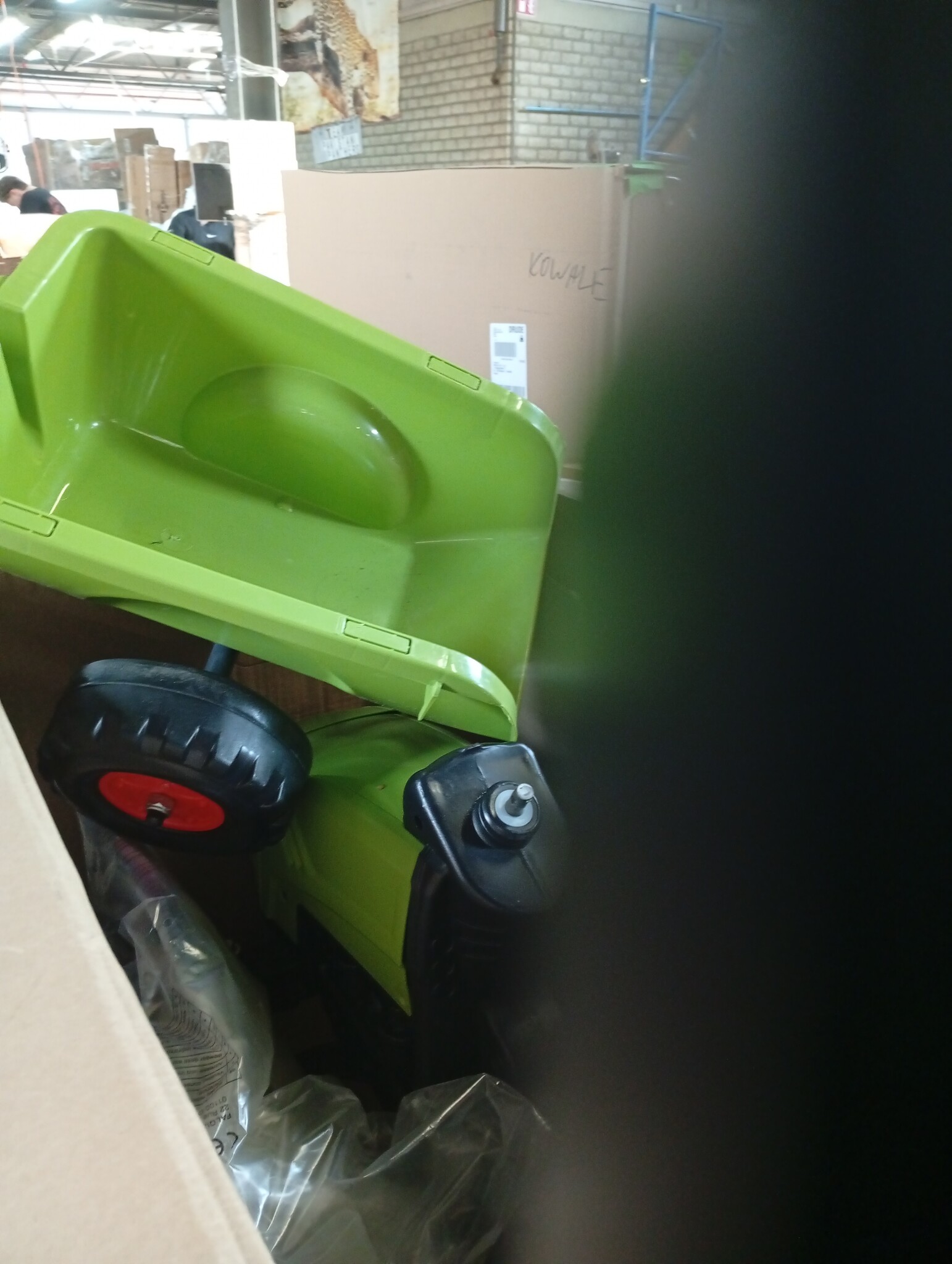 BIG Claas Celtis Loader met aanhanger, kindertractoren, speelgoed met precisie-kettingaandrijving, 3-voudig verstelbare zitting, tot 50 kg, Claas-licentie, voor kinderen vanaf 3 jaar