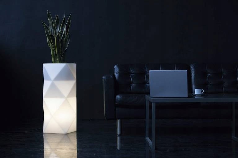 Bloempot met Verlichting - Monumo Asti - Wit - 29x29x78cm - 52% Korting