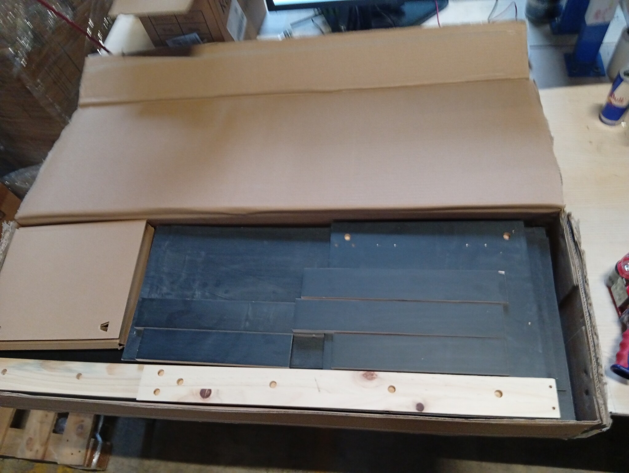 vidaXL Hoge kast 74x35x117 cm massief grenenhout zwart