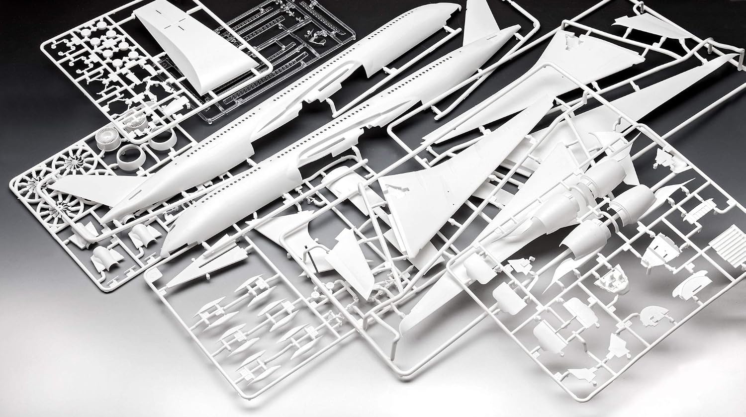 Revell Airbus A350-900 Lufthansa New Livery Modelbouwset 1/144