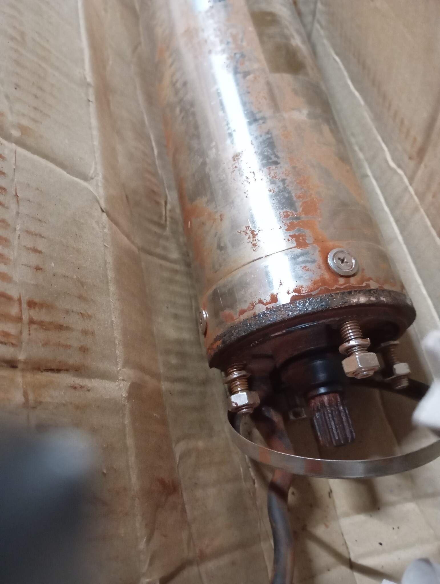 VEVOR Dompelpomp Bronpomp 1,5KW Diepe Fonteinpomp 118,2 L/min Ondergedompelde Bronpomp van 304 Roestvrij Staal met Roestvrij Stalen Gaas en 40 m Aansluitkabel Gebruikt bij Irrigatie van Landbouwgrond