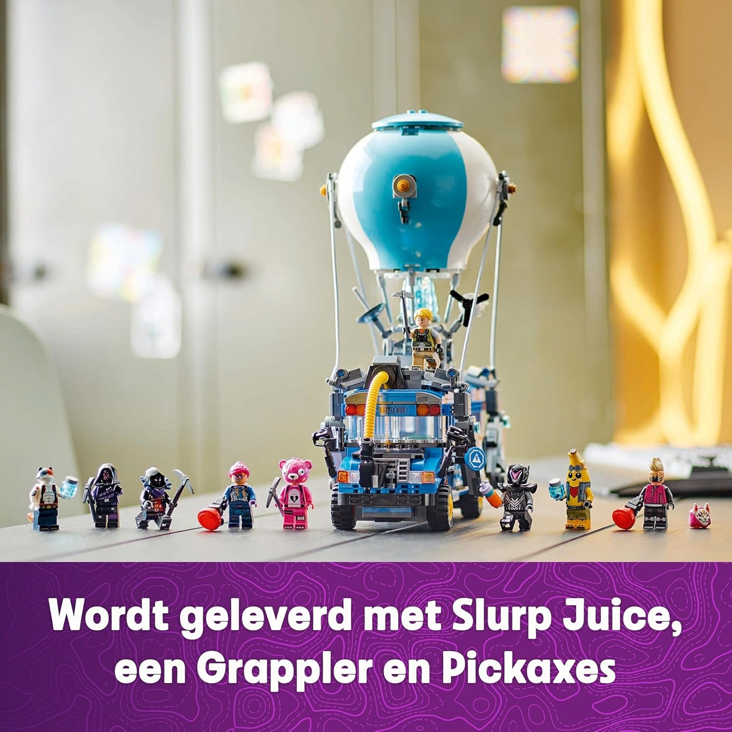 LEGO Fortnite Battle Bus – Speelgoed voor Kinderen Met 9 Personage Figuren en Accessoires – Cadeau voor Gamers Vanaf 10 Jaar, Meisjes, Jongens, Tieners en Fans – 77073